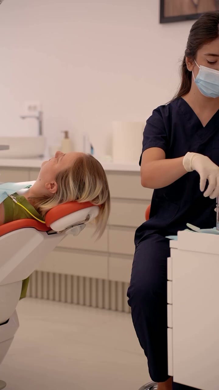 Zoi Dental Clinic treatment room in Tirana
